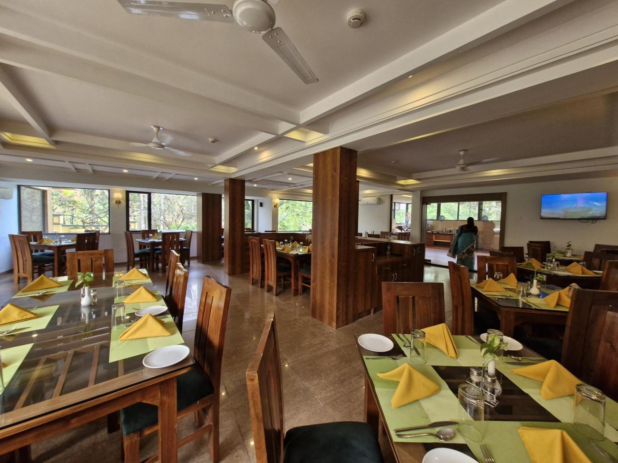 דונה פאולה Golden Landmark Green Valley Beach Resort מראה חיצוני תמונה