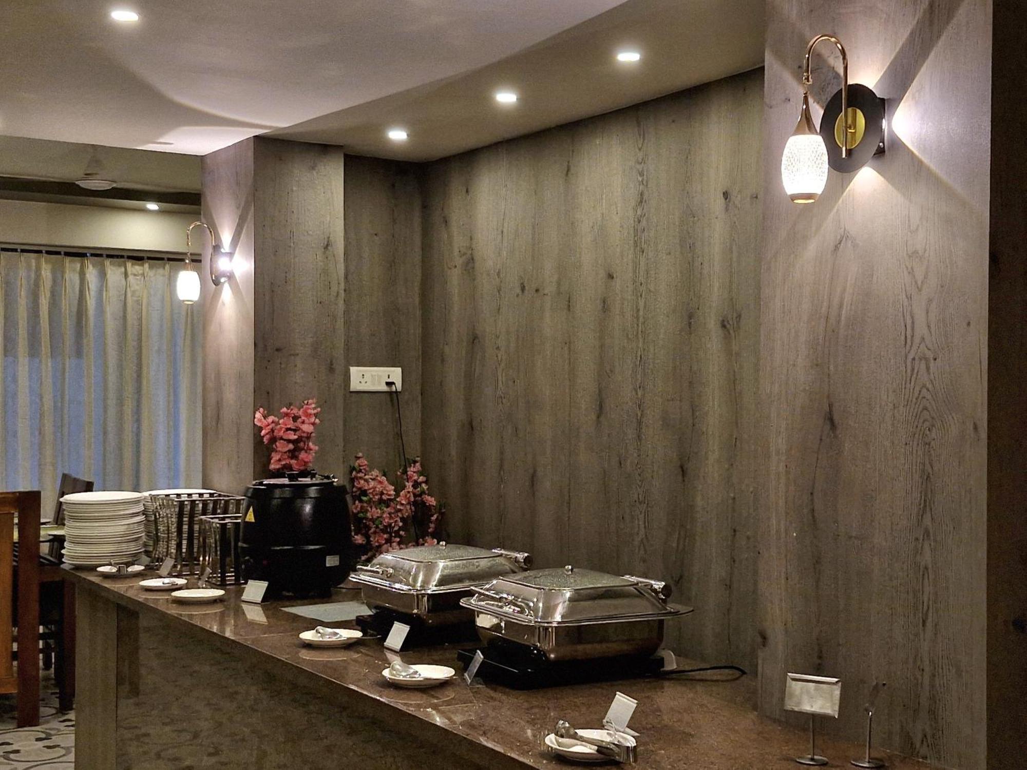 דונה פאולה Golden Landmark Green Valley Beach Resort מראה חיצוני תמונה