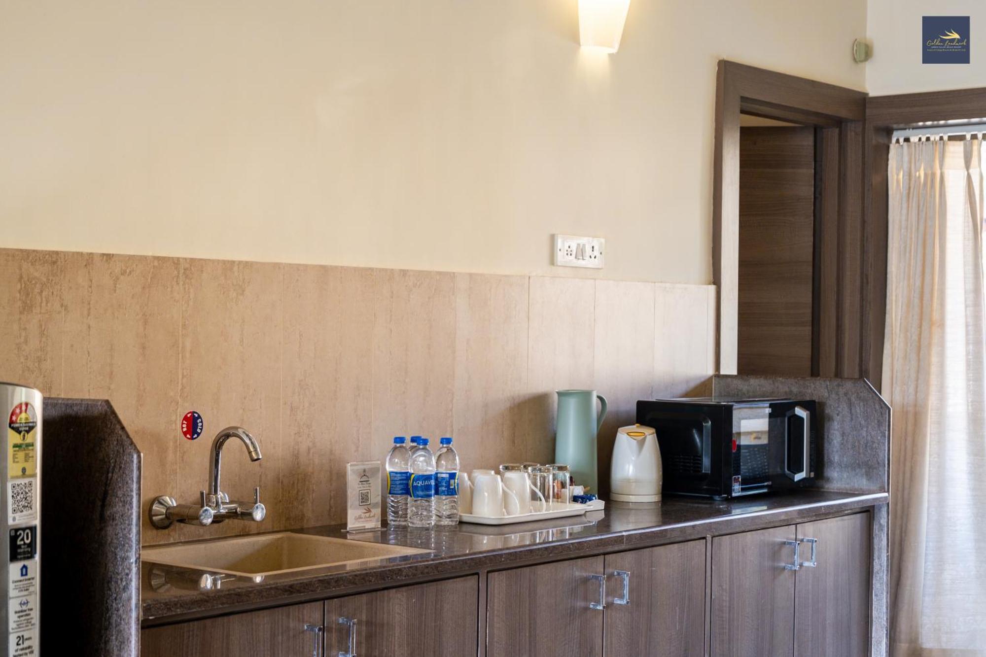 דונה פאולה Golden Landmark Green Valley Beach Resort מראה חיצוני תמונה